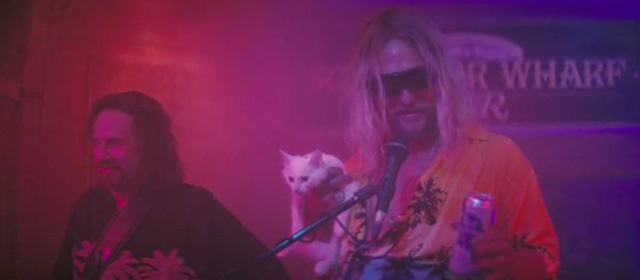 The Beach Bum - Moondog Matthew McConaughey reciting in club with tiny white kitten