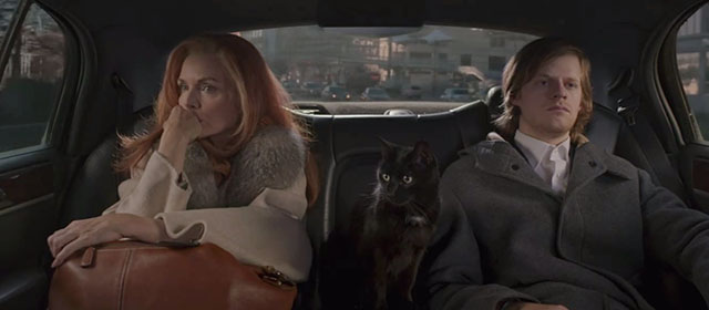 French Exit - black cat Small Frank in car with Frances Michelle Pfeiffer and Malcolm Lucas Hedges