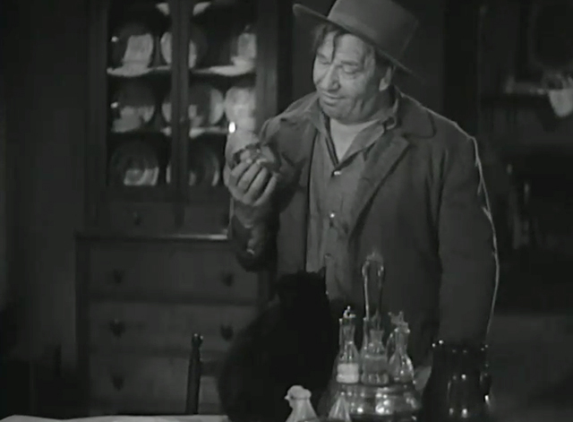 The Man From Dakota - black cat on table with Barstow Wallace Beery