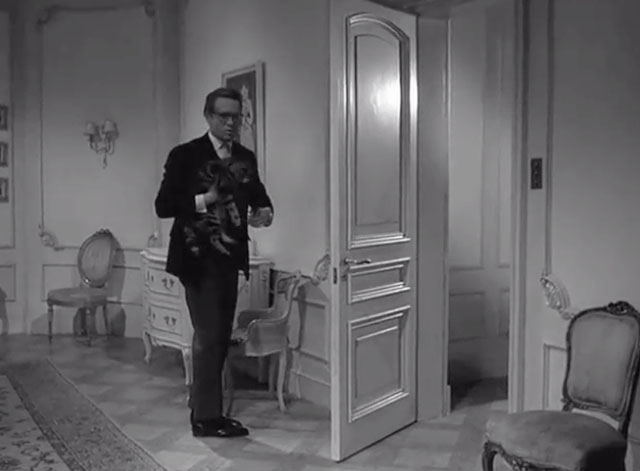 Danger Man - The Hunting Party - Drake Patrick McGoohan carrying tabby cat