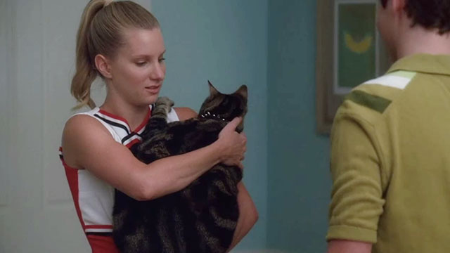 Glee - Pot o' Gold - Brittany holding overweight tabby cat Lord Tubbington Aragon