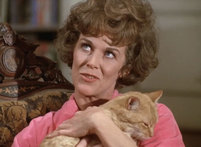Mannix - Odds Against Donald Jordan - Frances Nan Martin holding ginger tabby cat Sammy